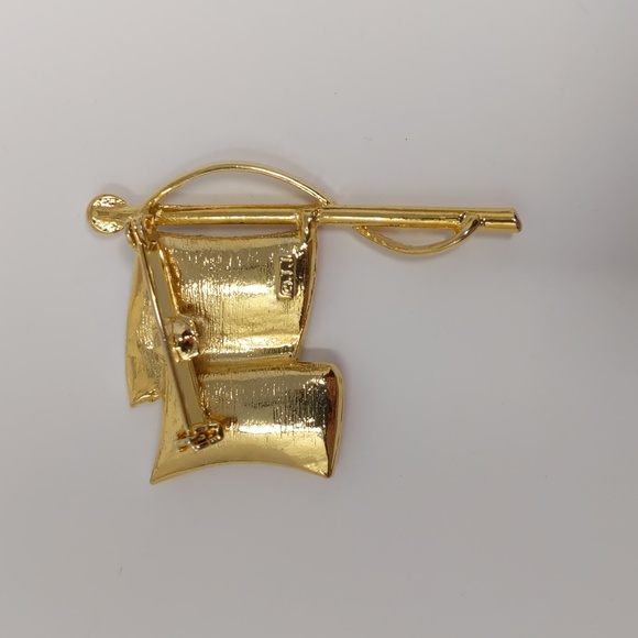 JJ Jonette American Flag Brooch Pin Signed EUC Gold Tone Rhinestones - Picture 2 of 6